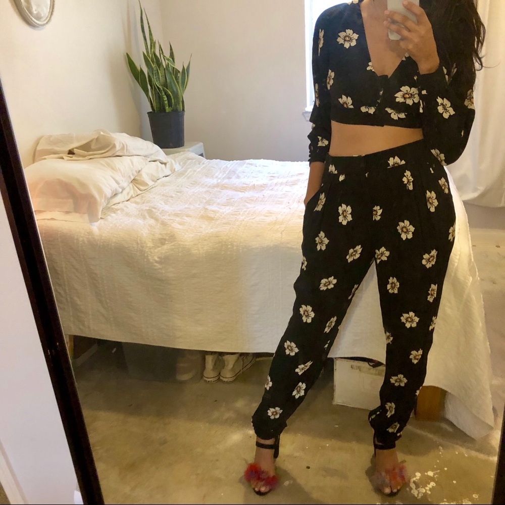 ZARA Floral pants